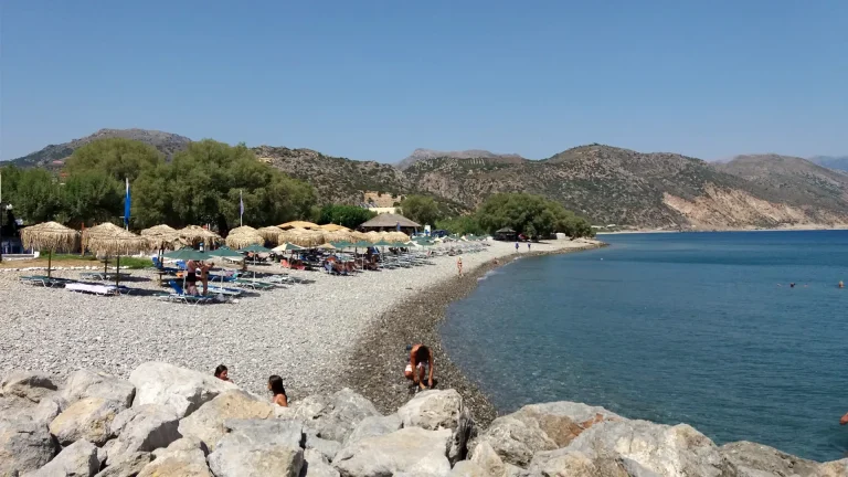 Παραλία Χαλίκια